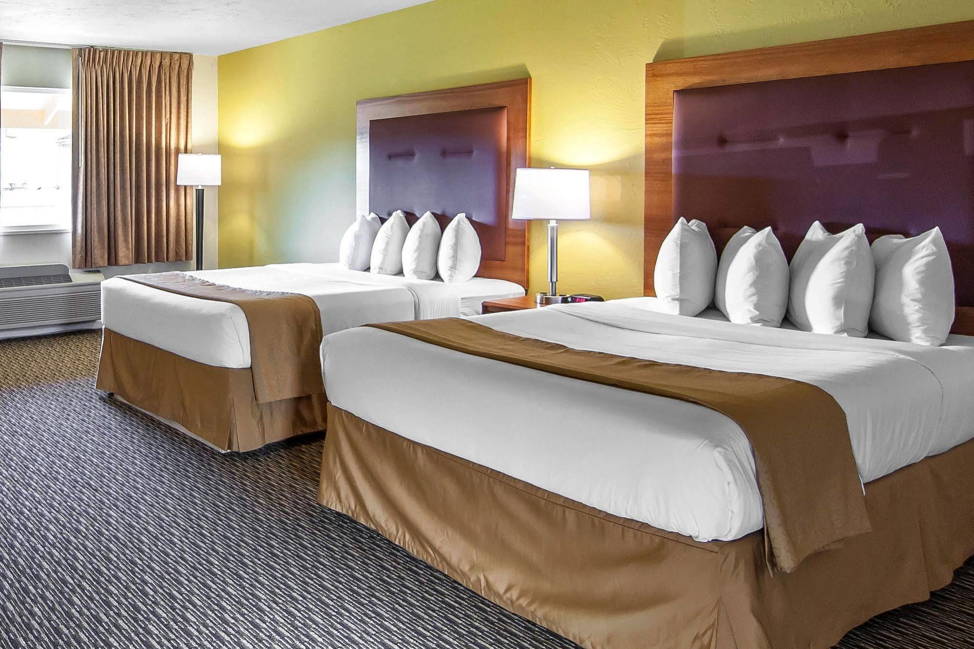 Quality Inn & Suites At Coos Bay North Bend Εξωτερικό φωτογραφία